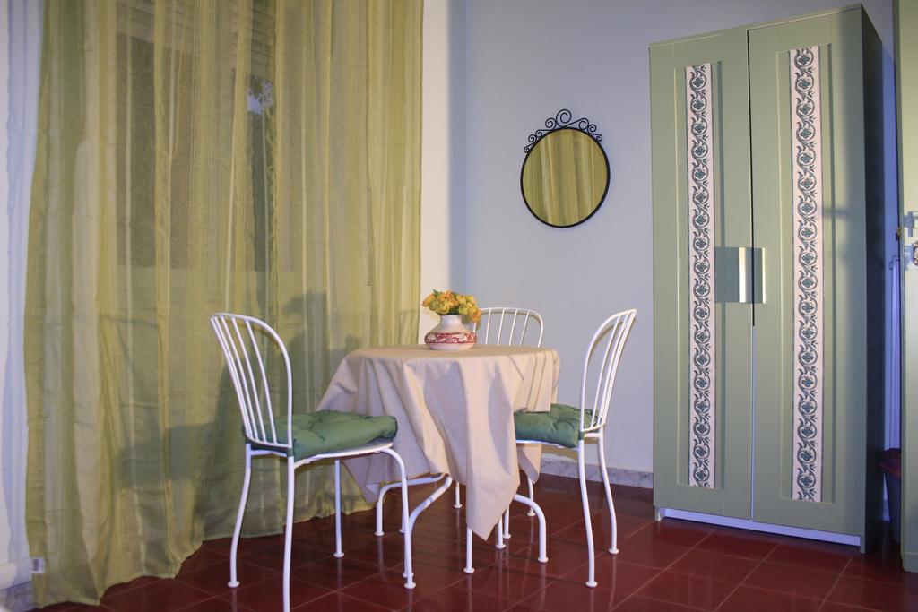 Le Tre Sorelle B&B Garbatella Řím Pokoj fotografie